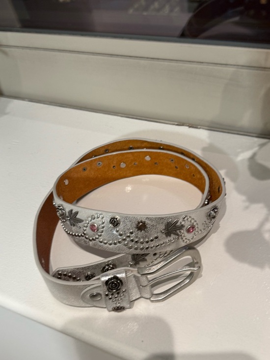 ROROR Rivet Pin Buckle Belt - Picture 3 of 8